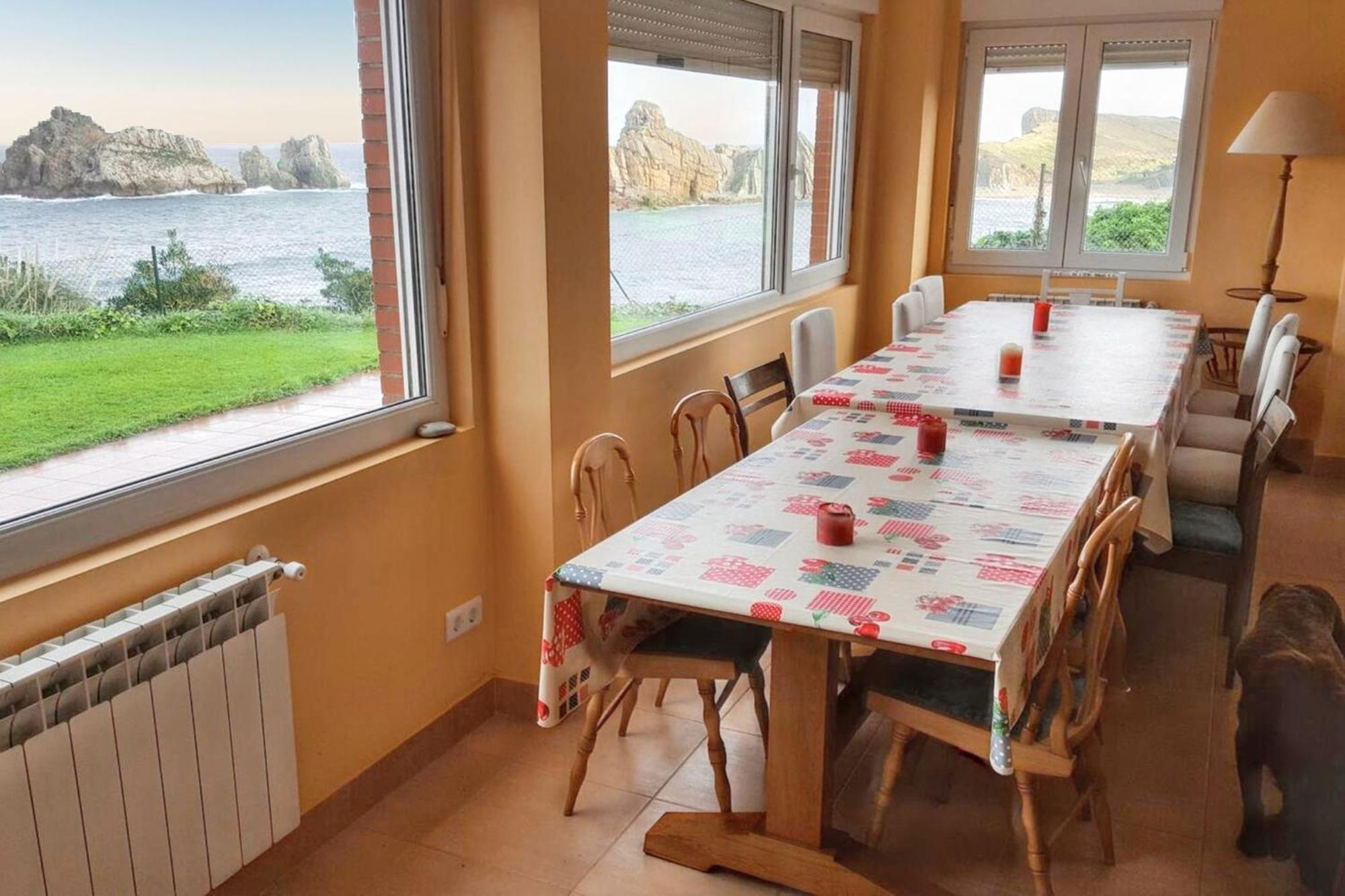 Spacious House With Sea View In Liencres + Jacuzzi Eksteriør bilde