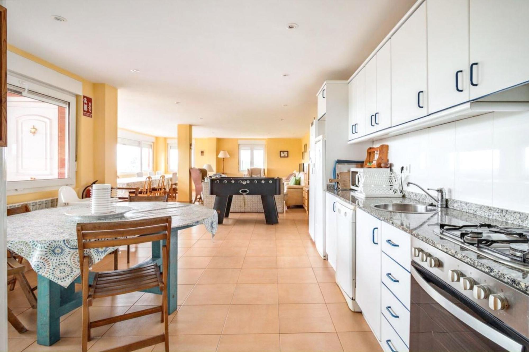 Spacious House With Sea View In Liencres + Jacuzzi Eksteriør bilde