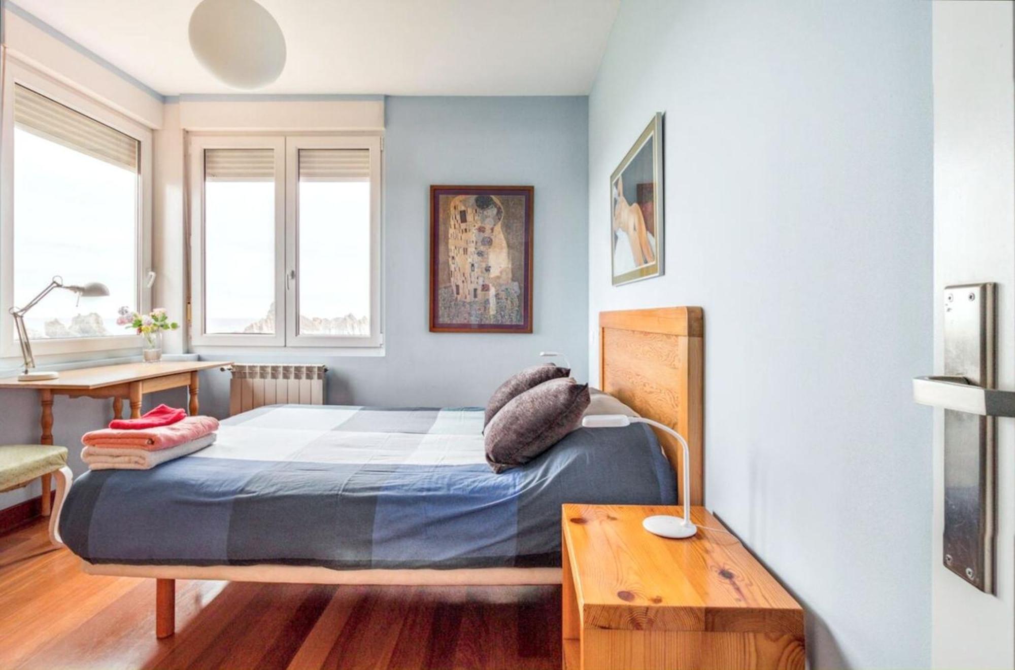 Spacious House With Sea View In Liencres + Jacuzzi Eksteriør bilde
