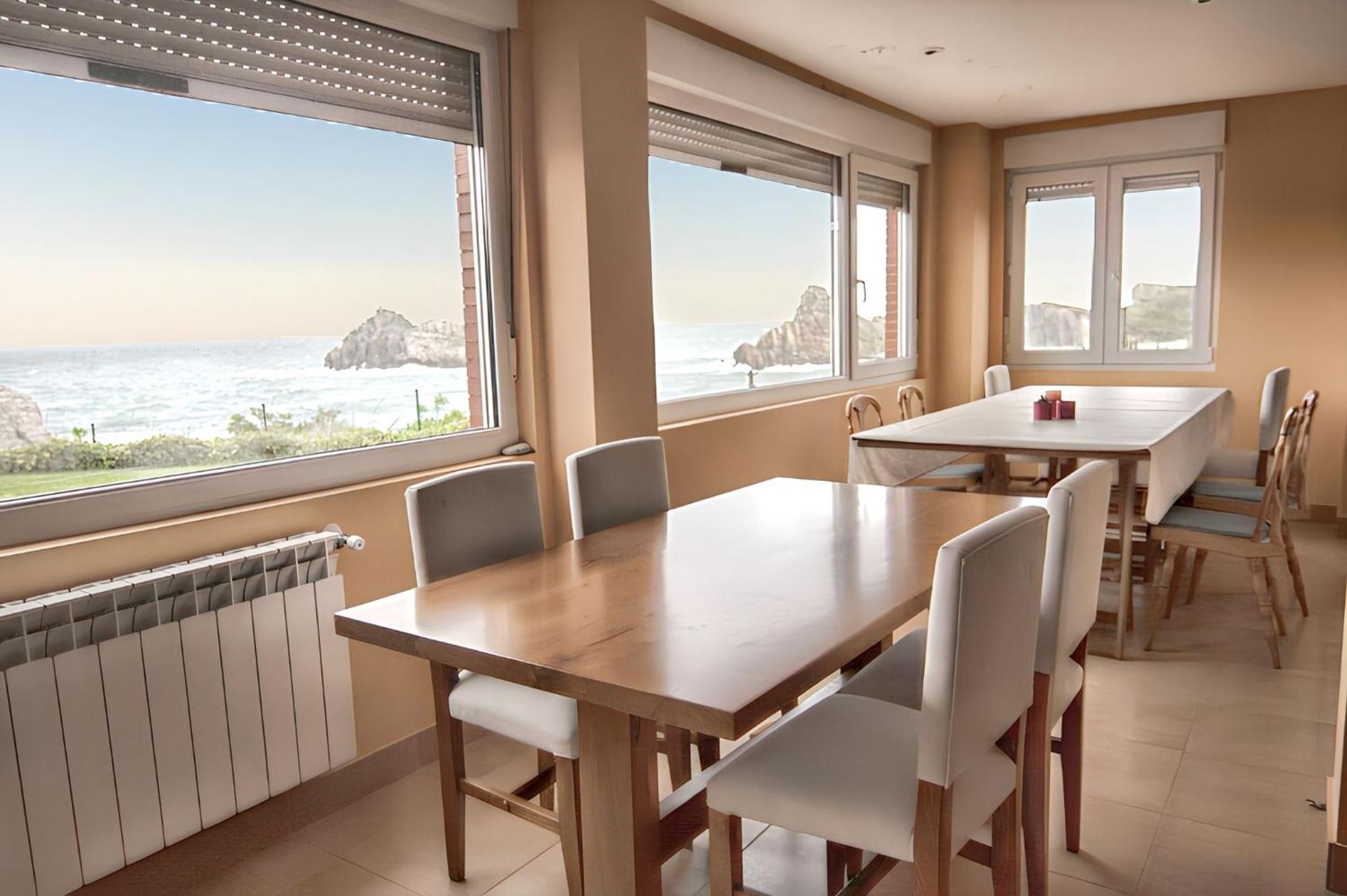 Spacious House With Sea View In Liencres + Jacuzzi Eksteriør bilde
