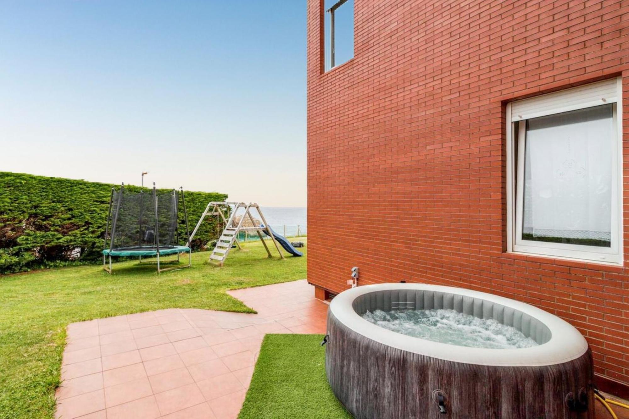 Spacious House With Sea View In Liencres + Jacuzzi Eksteriør bilde