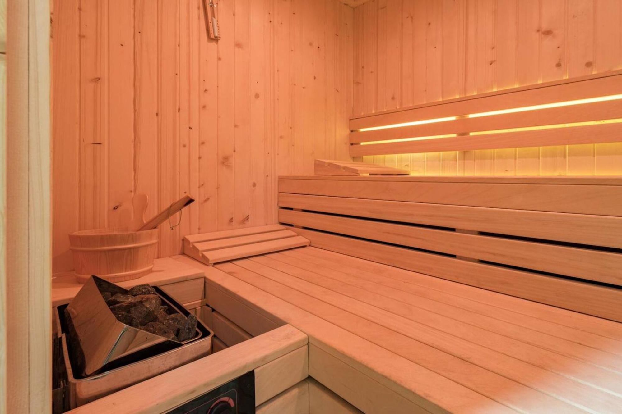 Spacious House With Sea View In Liencres + Jacuzzi Eksteriør bilde